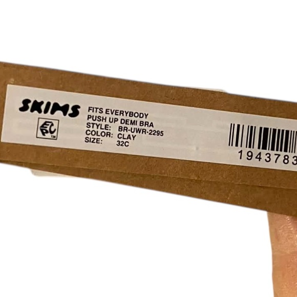 NWT SKIMS push up Demi bra CLAY Size 32C - Picture 2 of 3